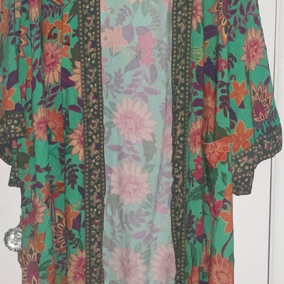 Natural Life Floral Kimono with Green and Pink Accents size L/Xl - Picture 4 of 4